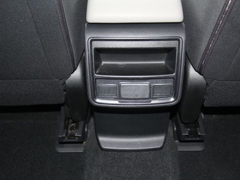 Used 2020 Subaru Forester Premium w/ Alloy Wheel Package image 18