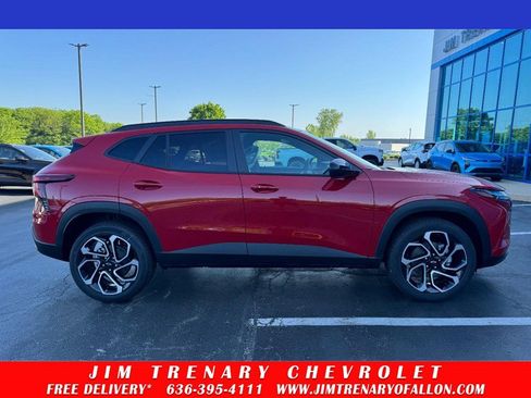 New 2026 Chevrolet Trax RS FWD image 1