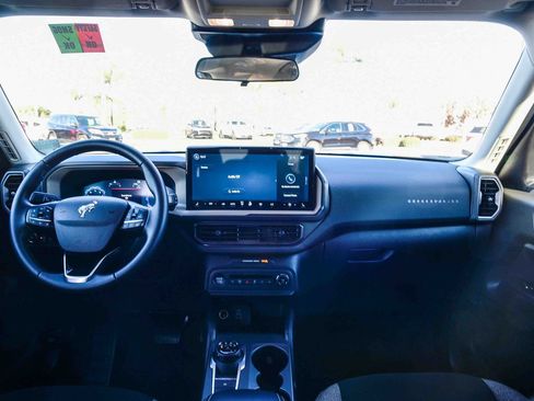 Certified 2025 Ford Bronco Sport Big Bend w/ Convenience Package image 12