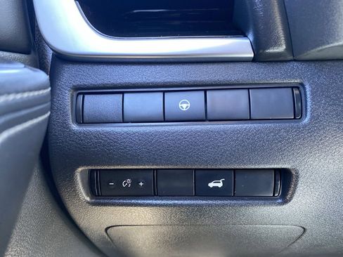 Used 2022 Nissan Rogue SL w/ SL Premium Package image 27