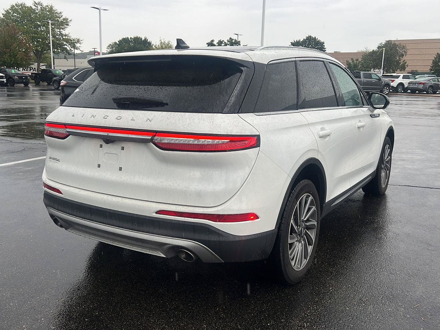 Used 2023 Lincoln Corsair Reserve w/ Equipment Group 201A AWD/4WD image 6