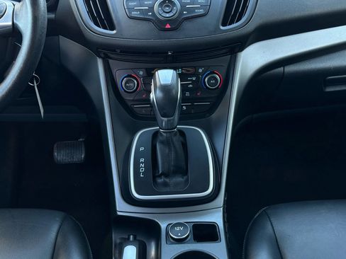 Used 2017 Ford C-MAX Energi SE w/ Equipment Group 402A FWD image 19