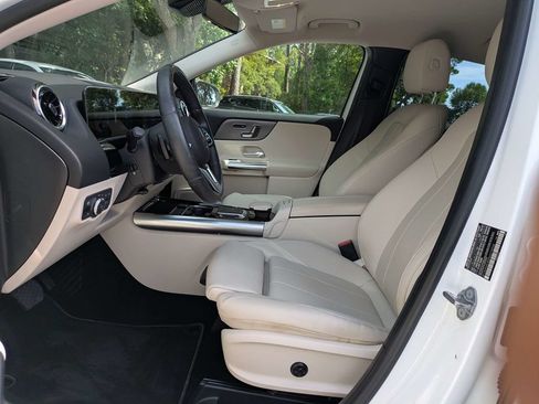 Used 2021 Mercedes-Benz GLA 250 4MATIC image 20
