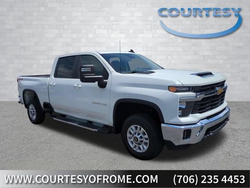 Used 2025 Chevrolet Silverado 2500 LT w/ Convenience Package AWD/4WD image 1