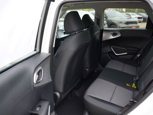 New 2025 Kia Soul LX w/ LX Technology Package image 11