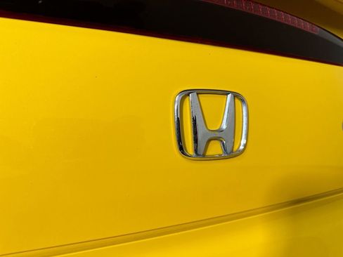 Used 2005 Honda S2000 image 28