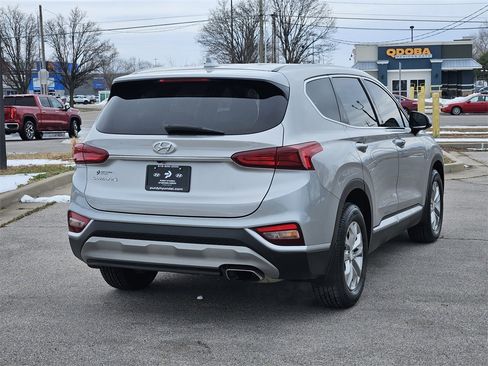Used 2020 Hyundai Santa Fe SEL image 4