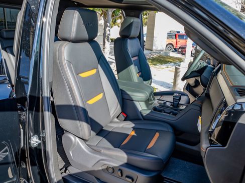 Used 2026 GMC Sierra 1500 AT4 w/ Technology Package image 31