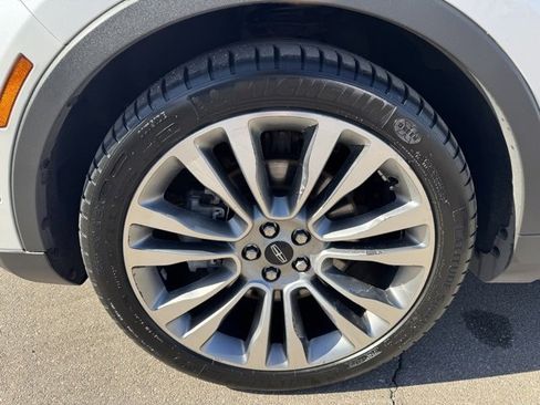 Used 2016 Lincoln MKX Reserve w/ Technology Package image 12