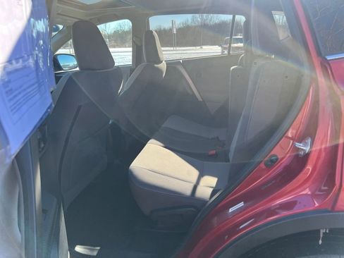 Used 2013 Toyota RAV4 XLE image 21