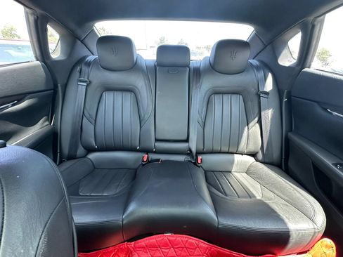 Used 2015 Maserati Quattroporte S Q4 AWD/4WD image 16
