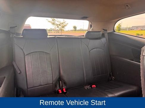 Used 2013 Chevrolet Traverse LTZ AWD/4WD image 30