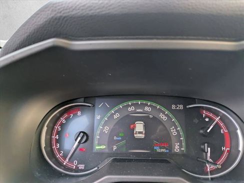 Used 2024 Toyota RAV4 LE image 9