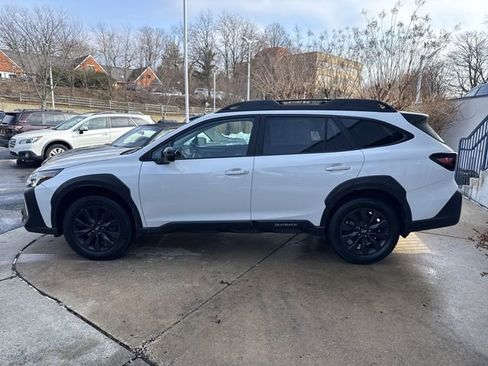 Certified 2023 Subaru Outback Onyx Edition image 5