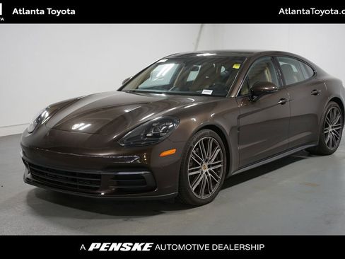 Used 2018 Porsche Panamera image 1