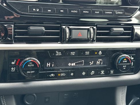 New 2025 Nissan Pathfinder Platinum w/ Lighting Package (N92) image 24