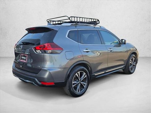 Used 2018 Nissan Rogue SL image 5