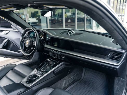 Used 2021 Porsche 911 Carrera S RWD image 29