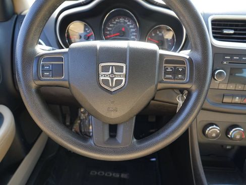 Used 2011 Dodge Avenger Express FWD image 21