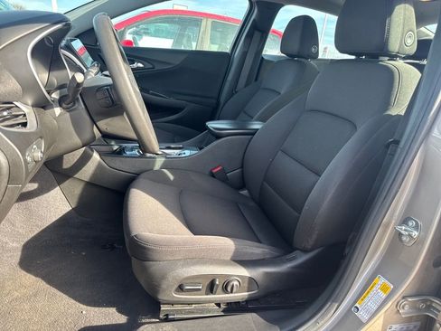 Used 2023 Chevrolet Malibu LT image 9