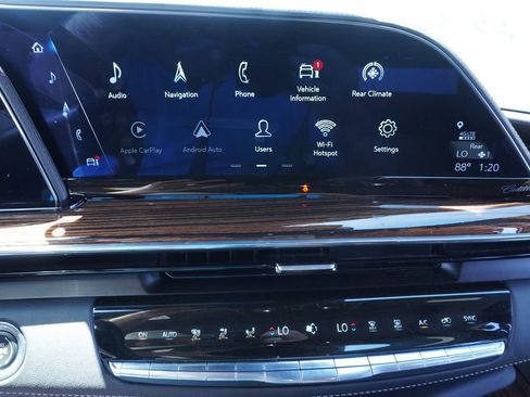 Certified 2023 Cadillac Escalade Premium Luxury AWD/4WD image 22