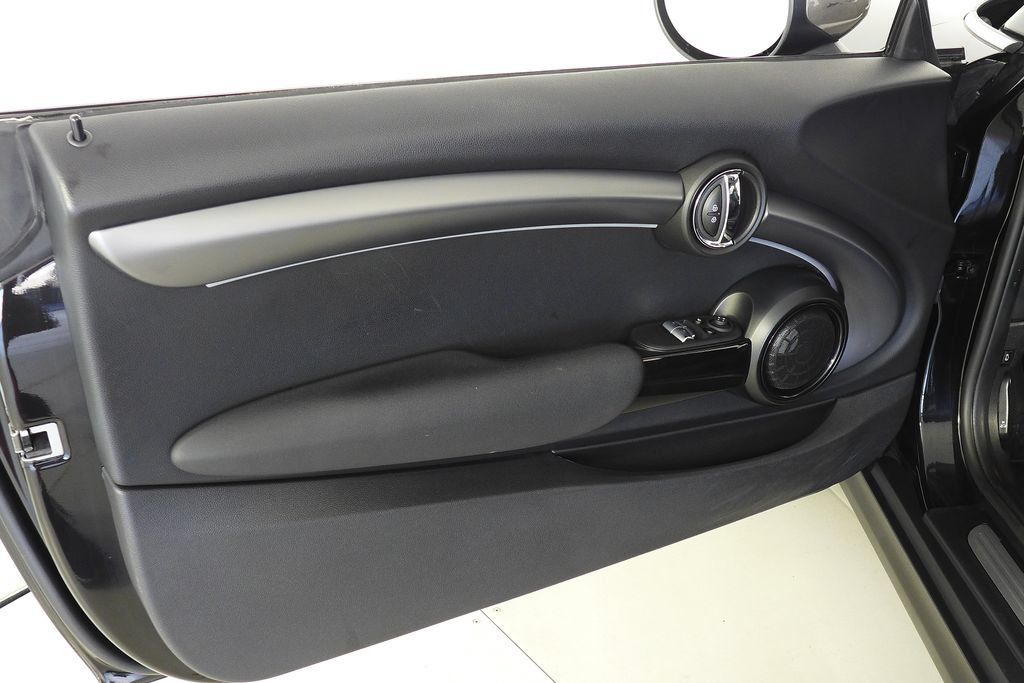 Used 2024 MINI Cooper S FWD image 11
