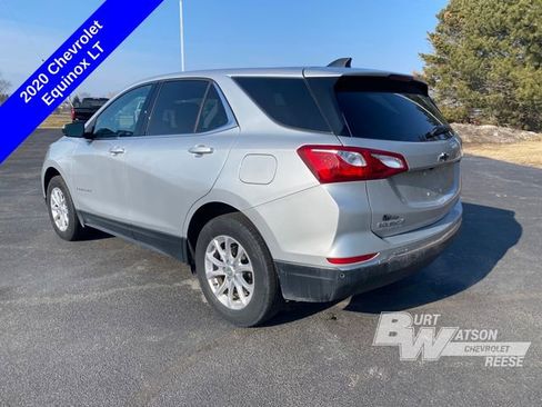 Used 2020 Chevrolet Equinox LT w/ Driver Convenience Package image 5