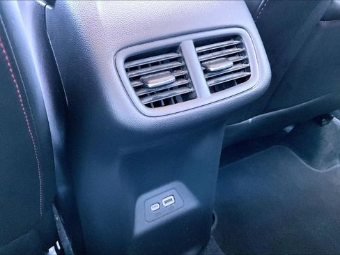 Used 2022 Buick Envision Essence w/ Technology Package II FWD image 10