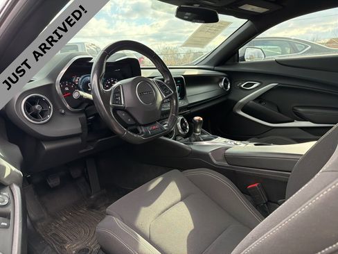 Used 2018 Chevrolet Camaro SS image 9