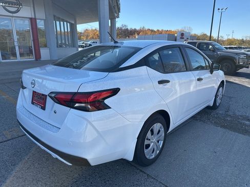 New 2025 Nissan Versa S image 4