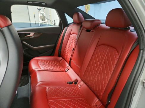 Used 2019 Audi S4 Prestige w/ Prestige Package image 24