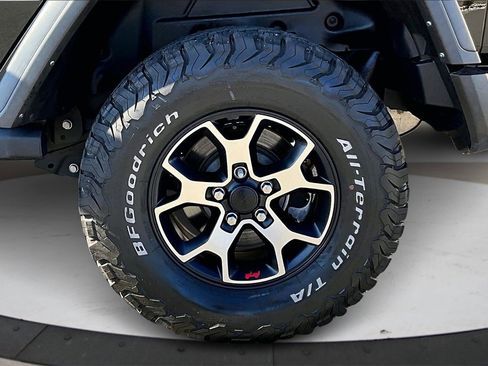 Used 2022 Jeep Wrangler Unlimited Rubicon w/ LED Lighting Group image 34