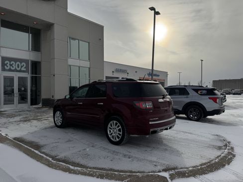 Used 2016 GMC Acadia Denali image 3