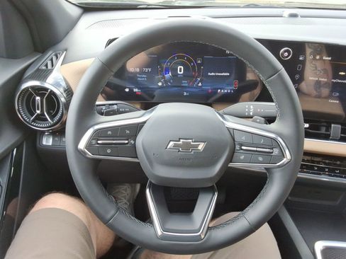 New 2026 Chevrolet Equinox ACTIV w/ Safety and Technology Package FWD image 25