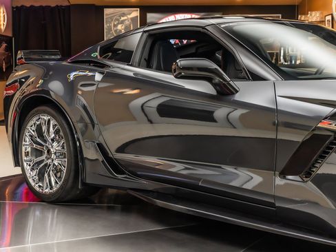 Used 2017 Chevrolet Corvette Z06 image 22
