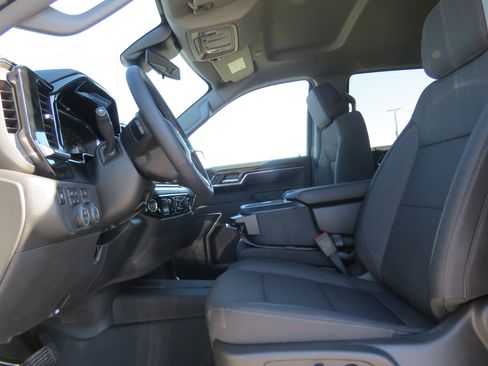 New 2026 Chevrolet Silverado 1500 LT w/ Z71 Off-Road Package image 13