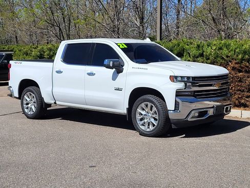 Used 2021 Chevrolet Silverado 1500 LTZ w/ LTZ Convenience Package II AWD/4WD image 3