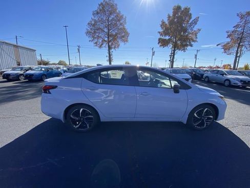 New 2025 Nissan Versa SR w/ Trunk Package image 6