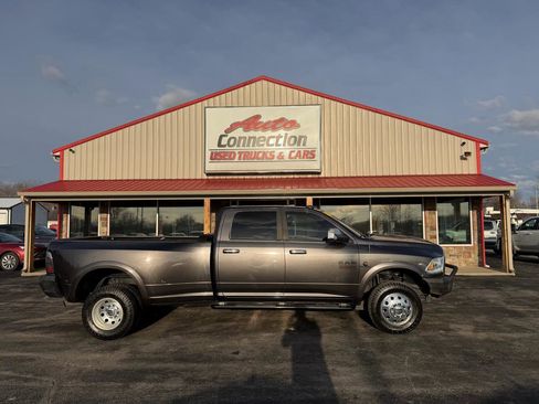 Used 2016 RAM 3500 Laramie image 3