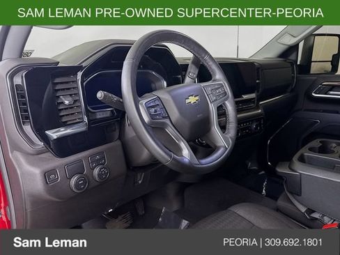 Used 2024 Chevrolet Silverado 2500 LT w/ Convenience Package RWD image 10