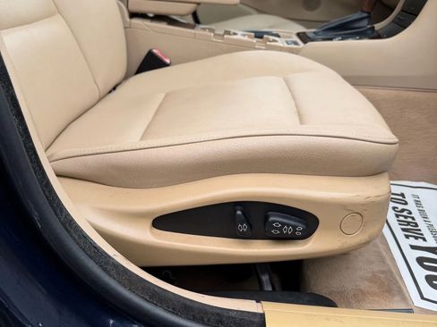 Used 2003 BMW 325xi Sedan image 23