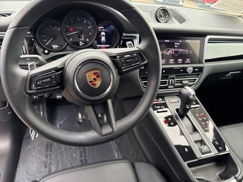 Used 2024 Porsche Macan Turbo AWD/4WD image 20