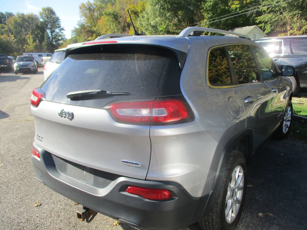 Used 2014 Jeep Cherokee Latitude AWD/4WD image 5