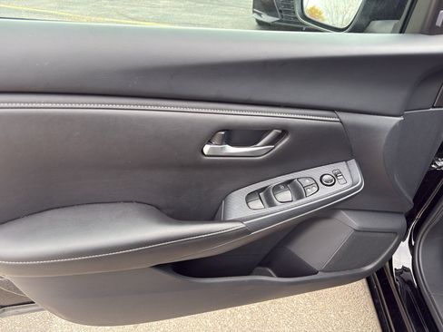 Certified 2024 Nissan Sentra SV image 11