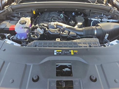 New 2025 Jeep Grand Cherokee L Laredo w/ Luxury Tech Group I RWD image 34