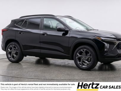 Used 2025 Chevrolet Trax LT