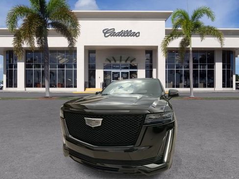 Certified 2023 Cadillac Escalade ESV Sport w/ LPO, ONYX Package RWD image 5