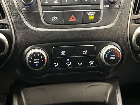 Used 2015 Hyundai Tucson GLS image 16