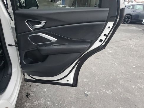 Used 2024 Acura RDX SH-AWD image 30