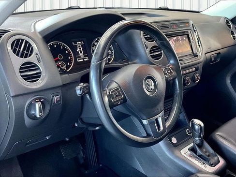 Used 2017 Volkswagen Tiguan Wolfsburg Edition image 17